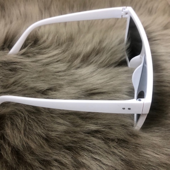THE WENDY SHADES | WHITE & BLACK SUNGLASSES *NEW* main image 8